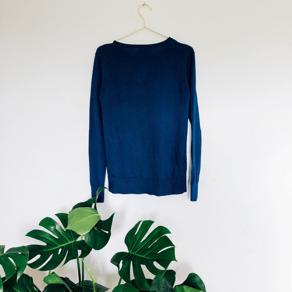 Banana Republic Sweater - Picture 2 of 2